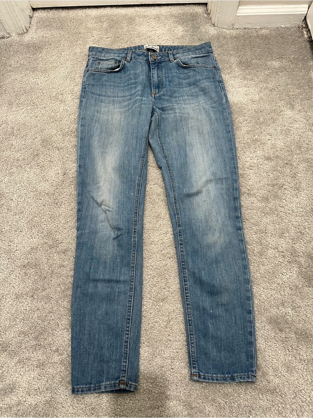 Acne Studios Skin 5 Vintage Straight Leg Jeans in Light Blue Wash Size 30/32